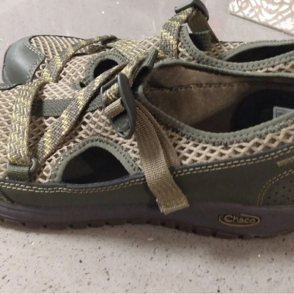 Chacos Kids/junior Green Size 4